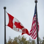 ഓൺലൈനിലൂടെ മെഡിക്കൽ ഉപദേശങ്ങൾ തേടുന്ന കനേഡിയന്മാരുടെ എണ്ണം വർധിച്ചു; സർവേ